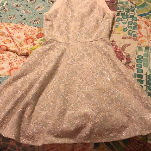 Only worn once, does not fit anymore. - Picture 3 of 5